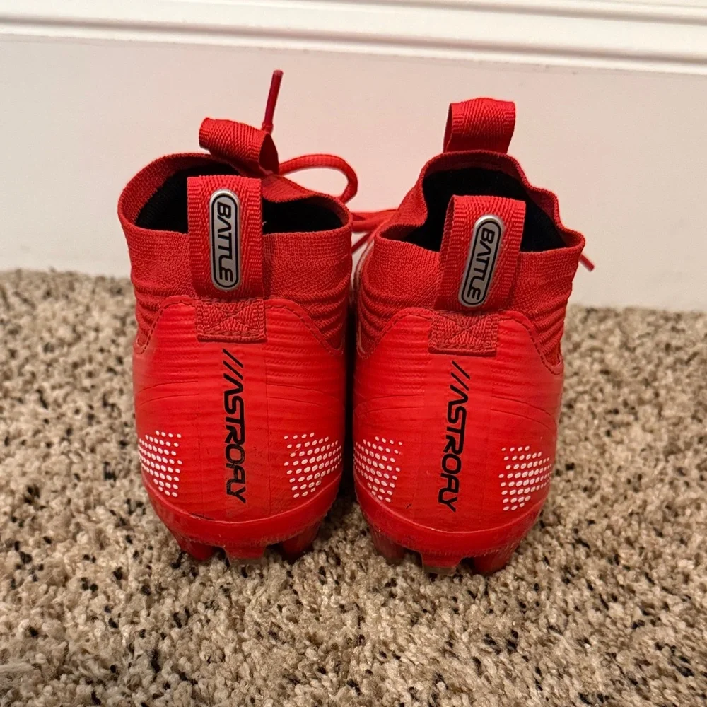 Men’s “Battle” Red Athletic Football Cleats